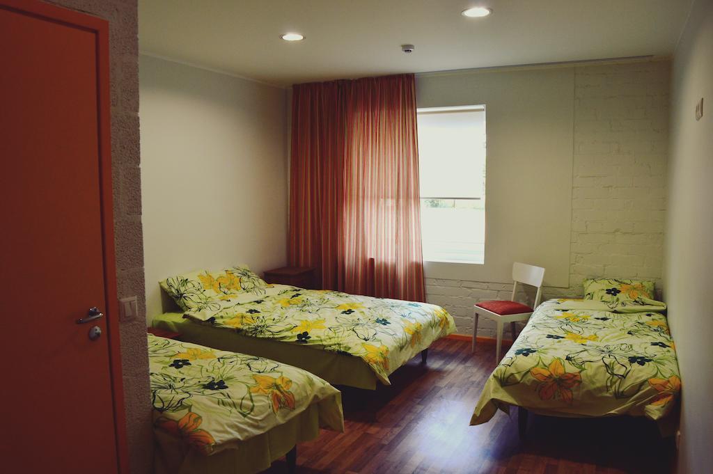 Saare Automatic Hostel Пярну Екстер'єр фото