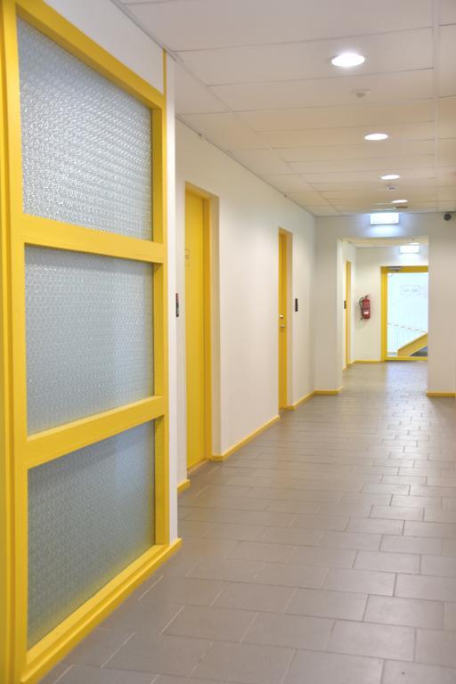 Saare Automatic Hostel Пярну Екстер'єр фото