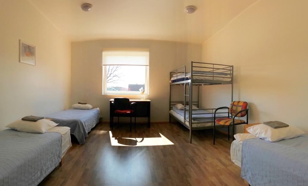 Saare Automatic Hostel Пярну Екстер'єр фото